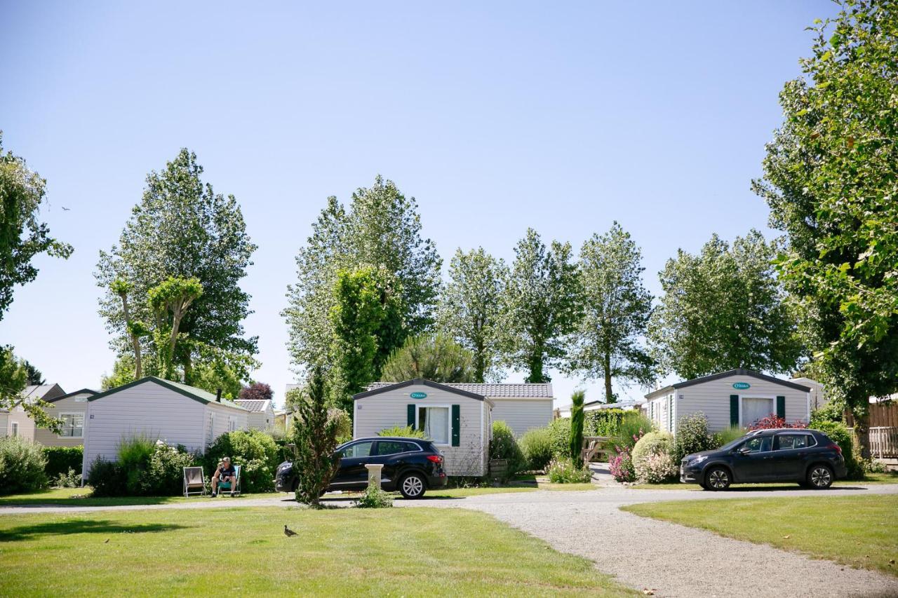 Camping Saint Michel Courtils Exterior photo